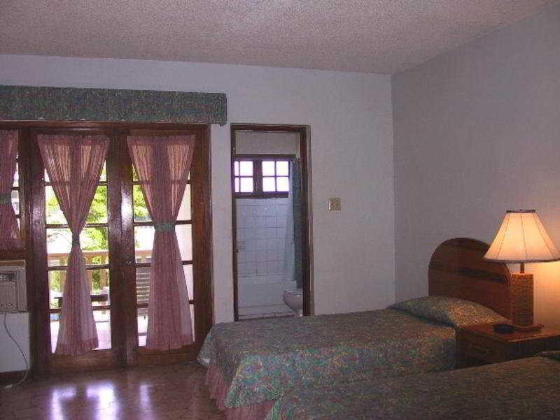 Toby'S Resort Montego Bay Room photo